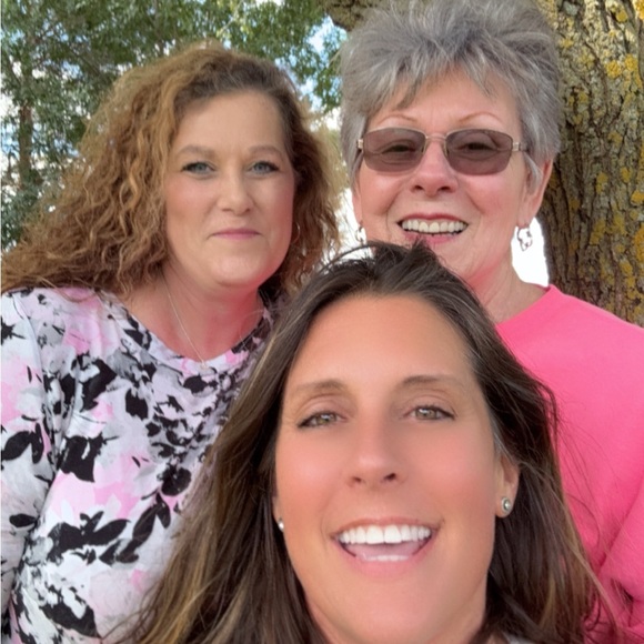 Meet your Posher, Alicia - Picture 16 of 16